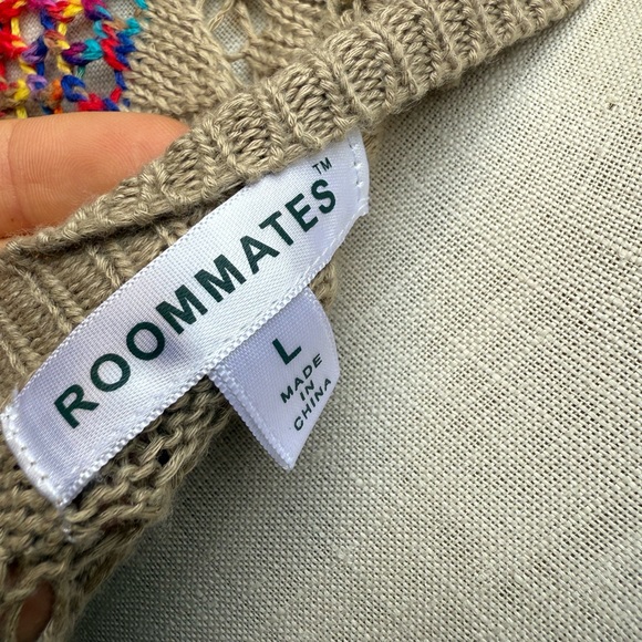 Roommates Beige Multicolor Crochet Sweater - Picture 5 of 5